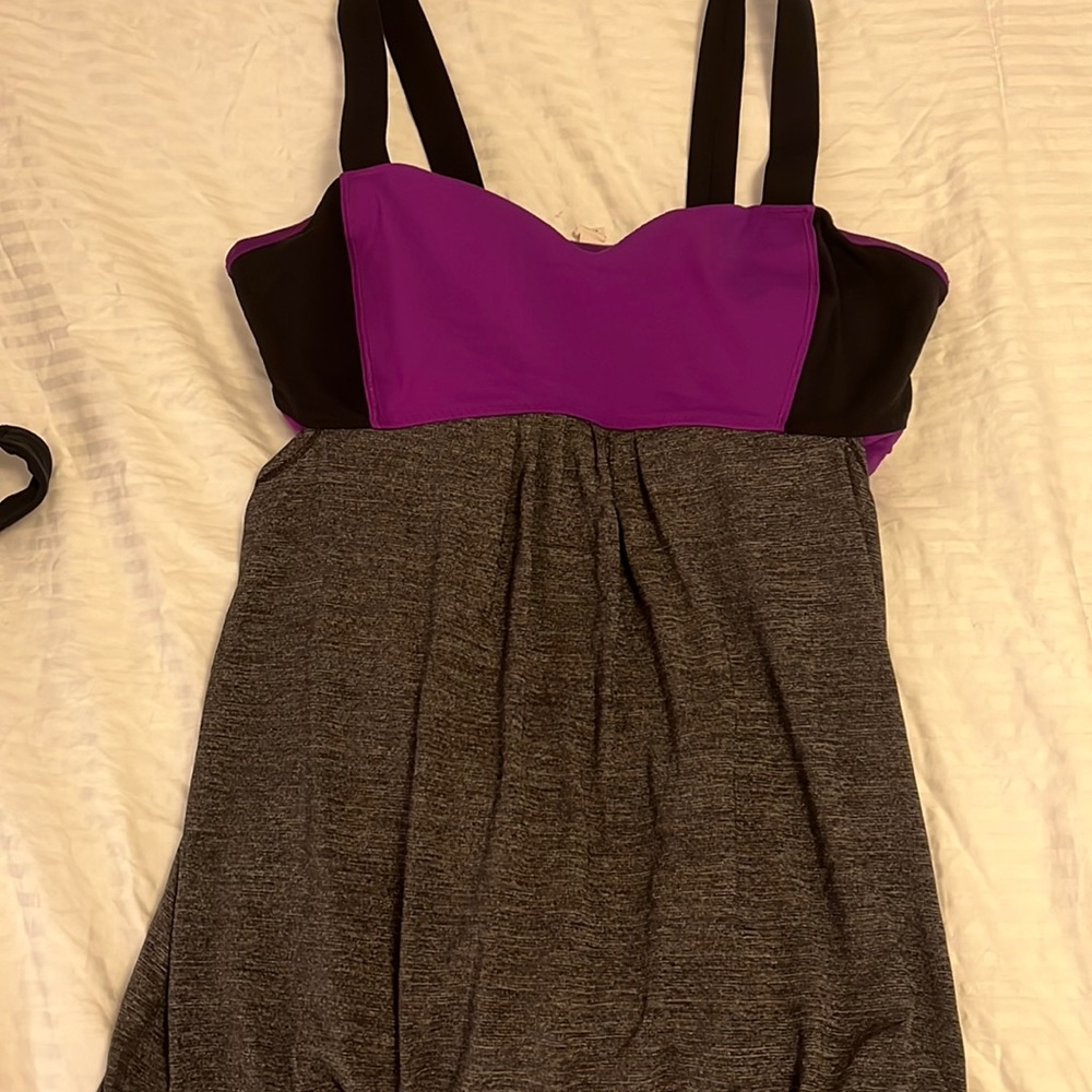 Lululemon tank
